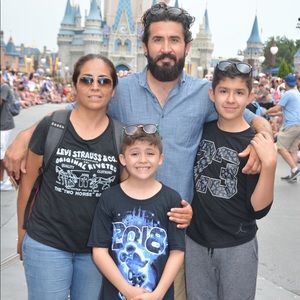 Meet your Posher, RenÃ©